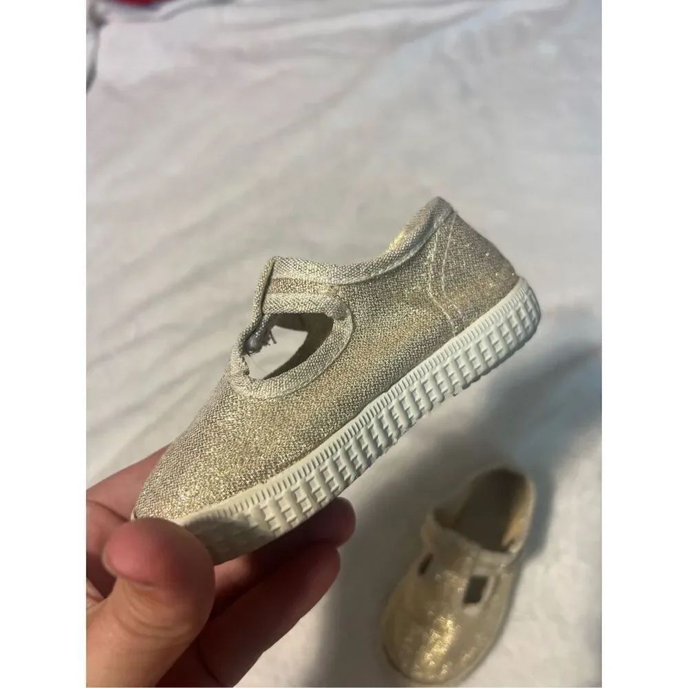 Cienta Gold Metallic Toddler Shoes Size 22C US Size 6/6.5 Toddler